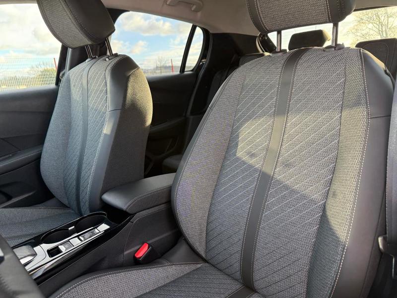 Peugeot 208 Hybrid 110 e-Dcs6 Allure