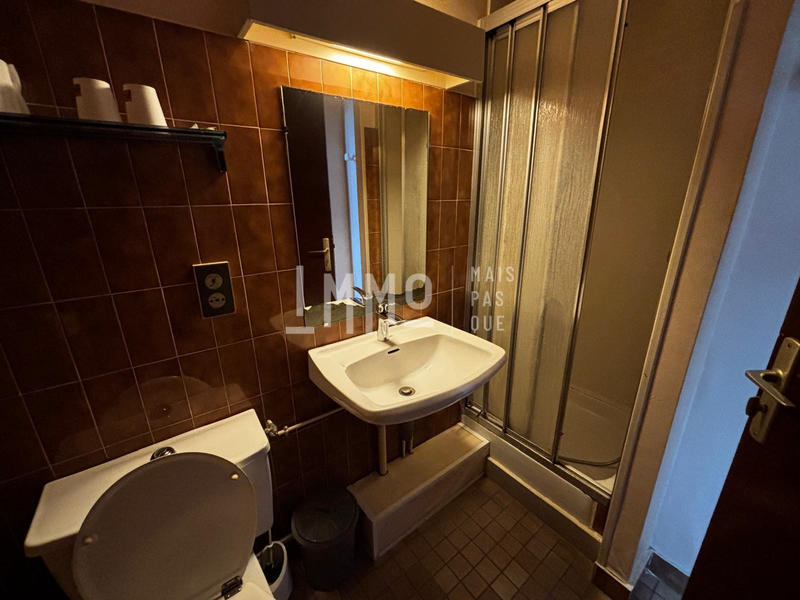 Immeuble - 650 m² - 19 pièces