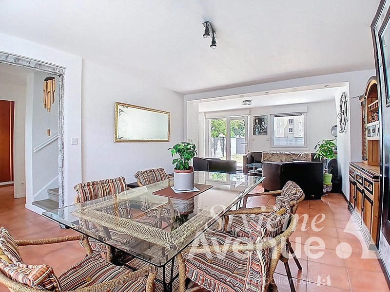 Maison - 135 m² - 5 pièces