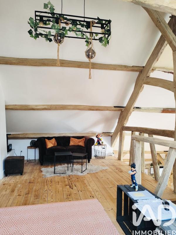 Maison - 210 m² - 6 pièces