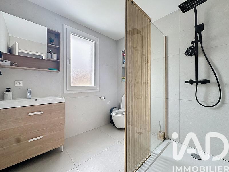 Maison - 92 m² - 4 pièces