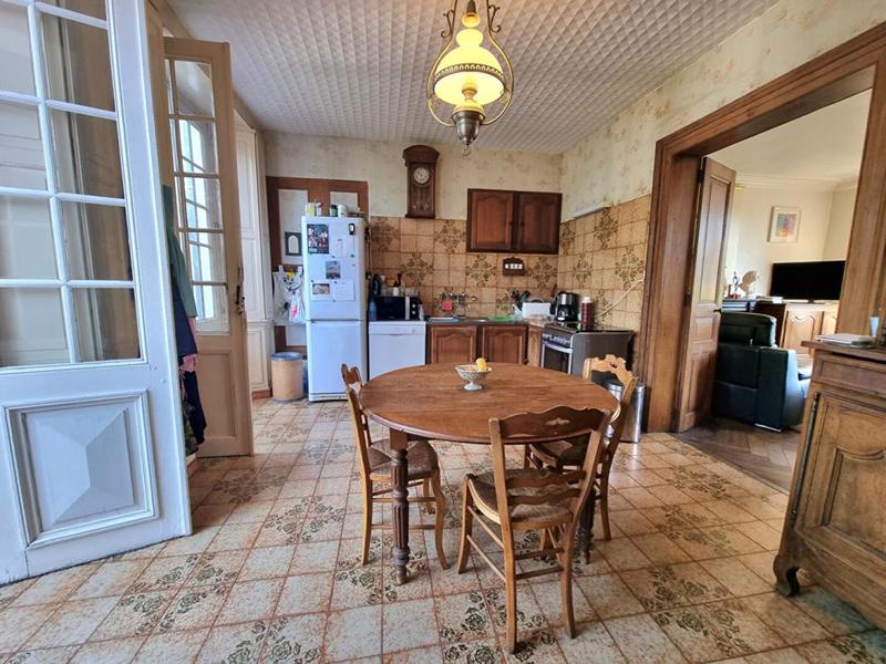 Maison - 310 m² - 10 pièces