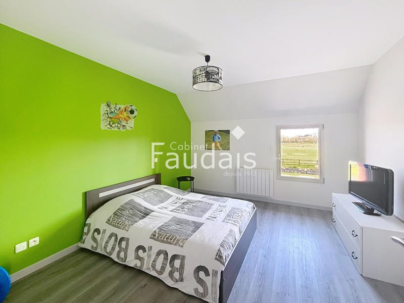 Maison - 246 m² - 8 pièces