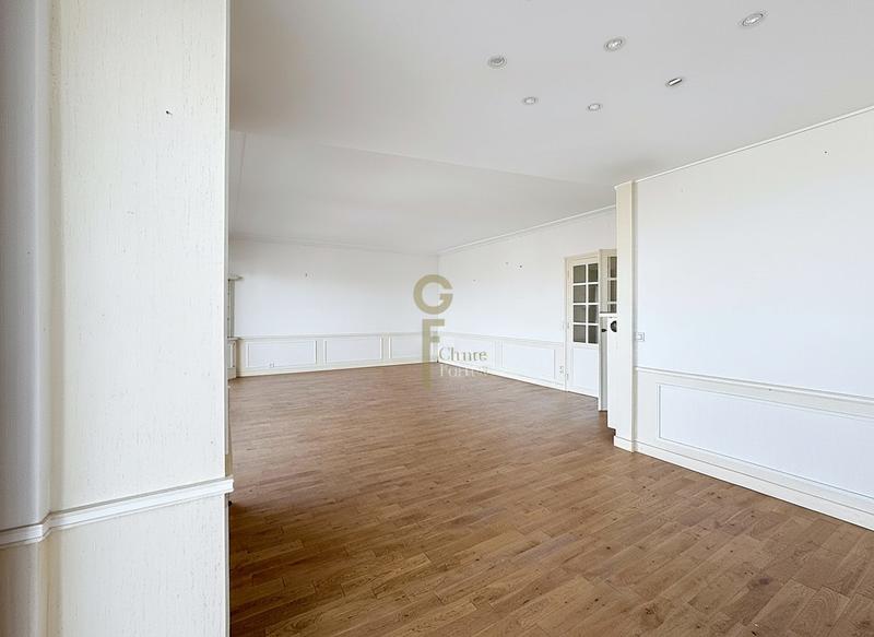 Appartement - 127 m² - 5 pièces