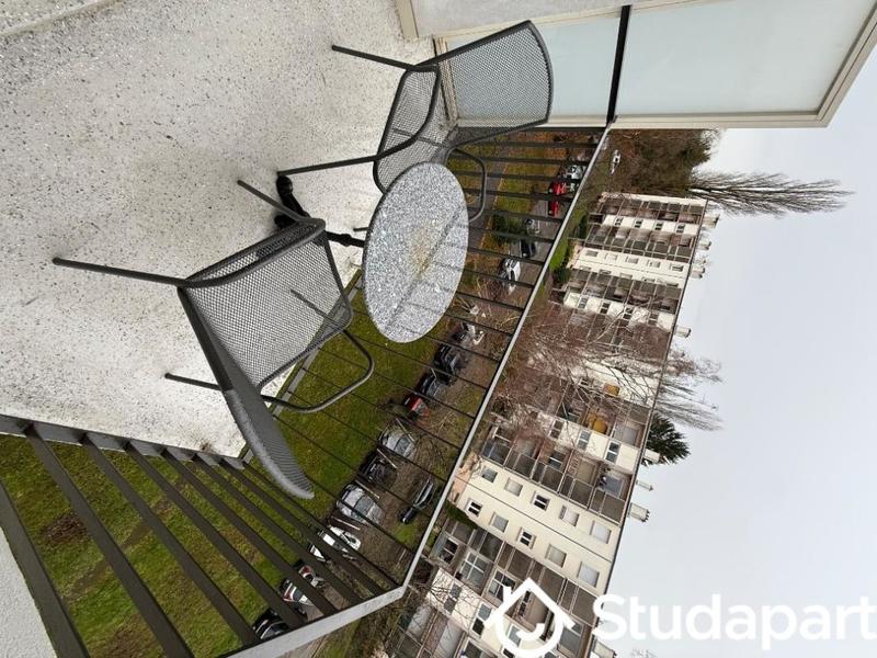 Chambre - 12 m² - 1 pièce