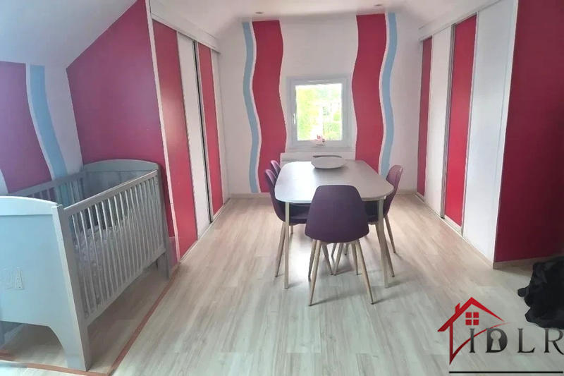 Maison - 176 m² - 7 pièces