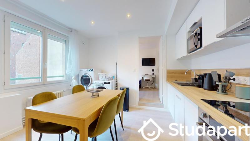 Chambre - 9 m² - 1 pièce