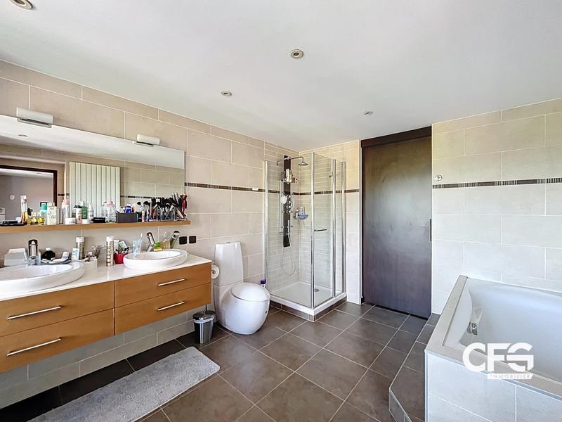 Propriété - 8 pièces