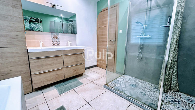 Pavillon - 95 m² - 4 pièces