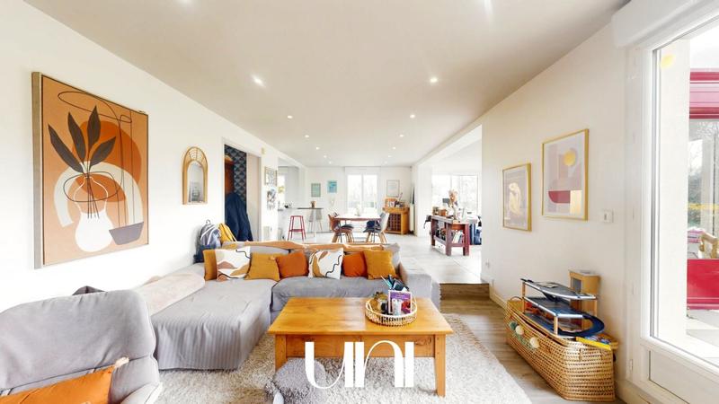 Maison - 160 m² - 6 pièces