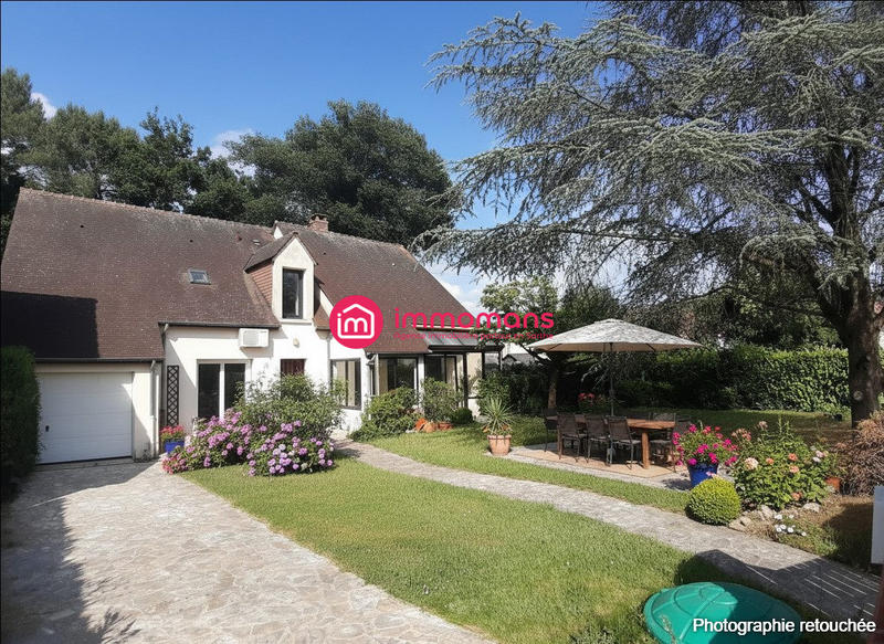 Maison - 180 m² - 8 pièces