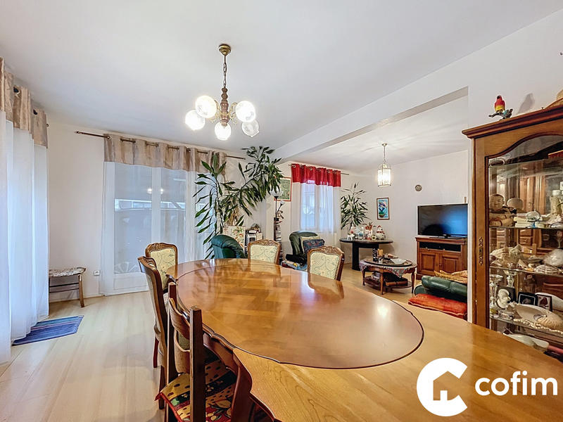 Maison - 107 m² - 6 pièces