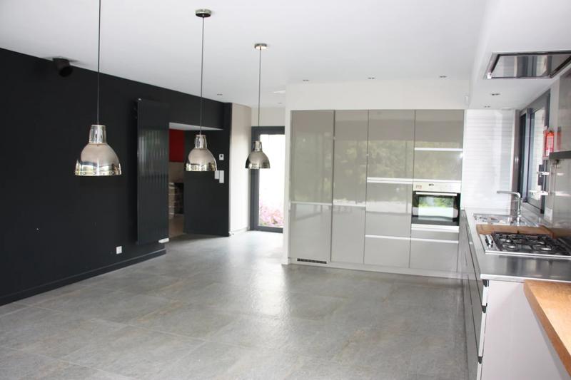 Maison - 222 m² - 11 pièces