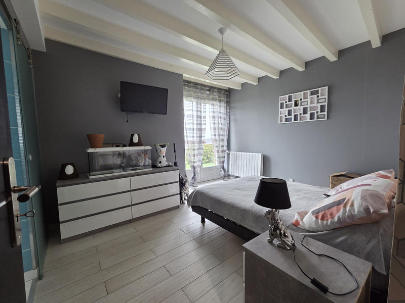 Maison - 222 m² - 7 pièces