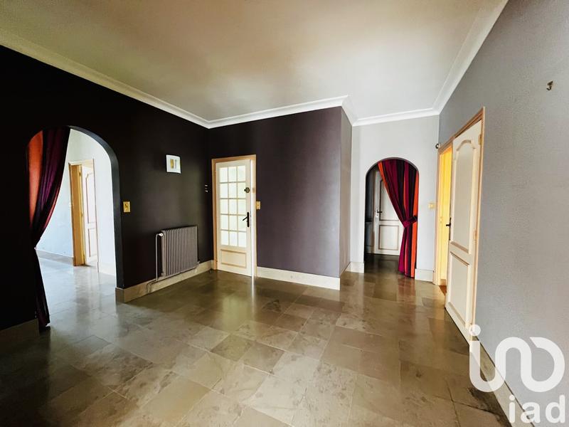 Maison - 267 m² - 7 pièces