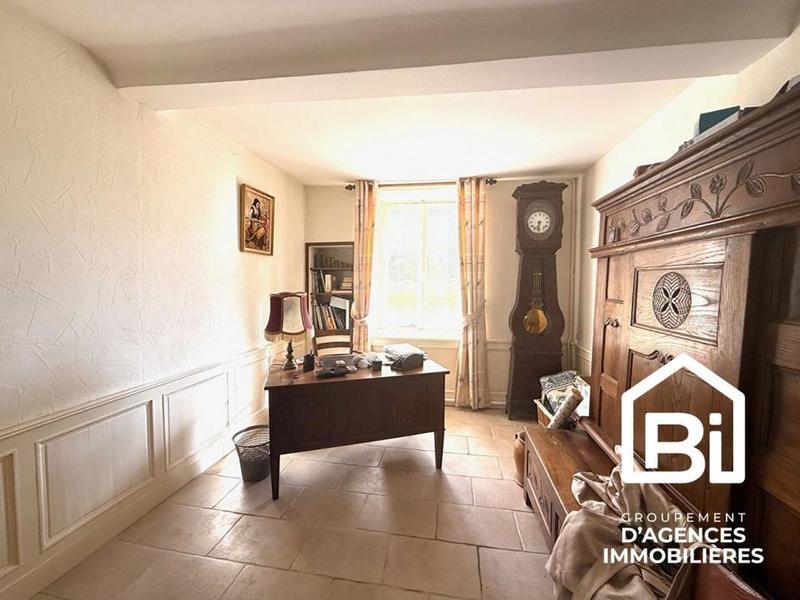 Maison en pierre - 185 m² - 7 pièces