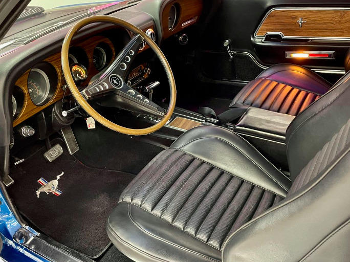 Ford Mustang Factback Mach1