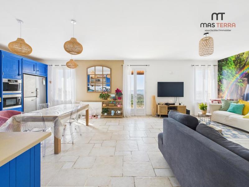 Appartement - 100 m² - 5 pièces