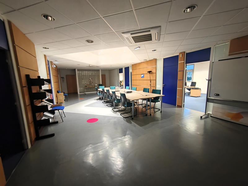 Bureau - 412 m²