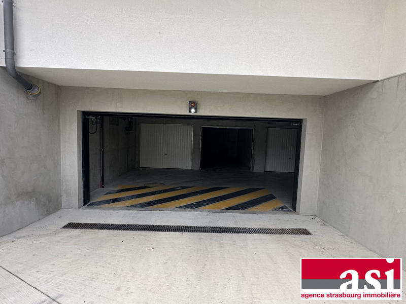 Parking / Garage - 16 m²