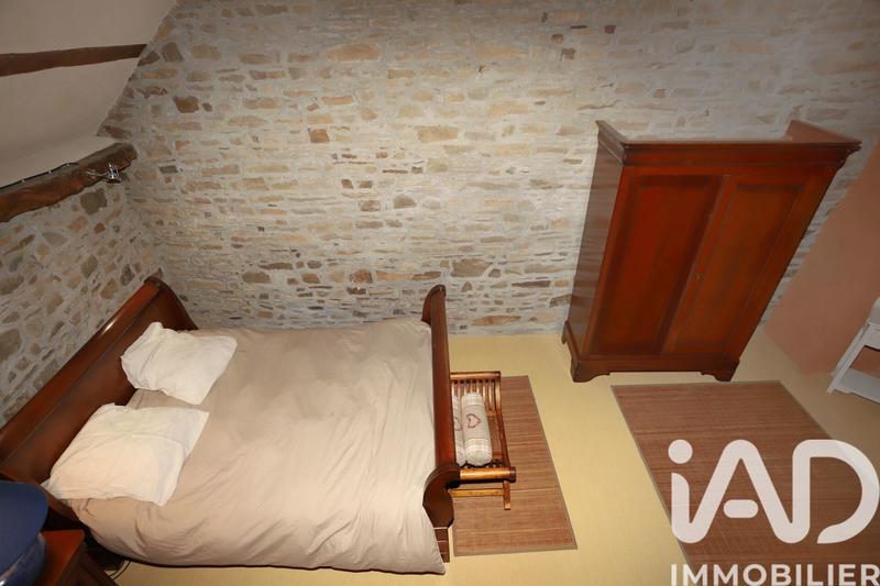 Maison - 218 m² - 8 pièces