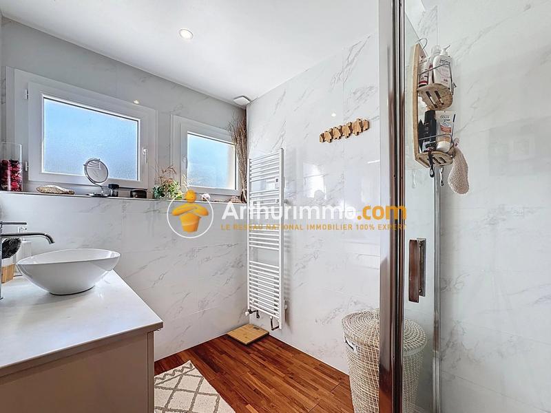 Maison - 138 m² - 5 pièces