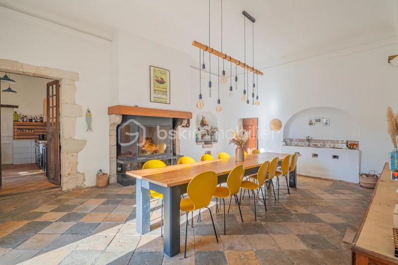 Château - 880 m² - 16 pièces