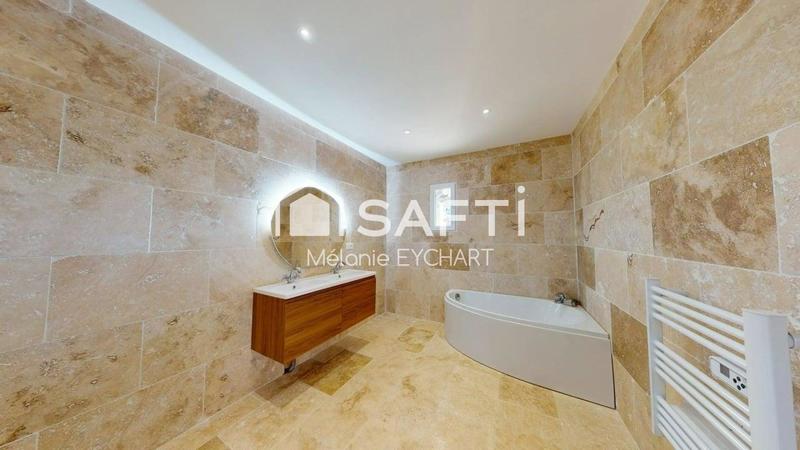 Maison - 110 m² - 4 pièces