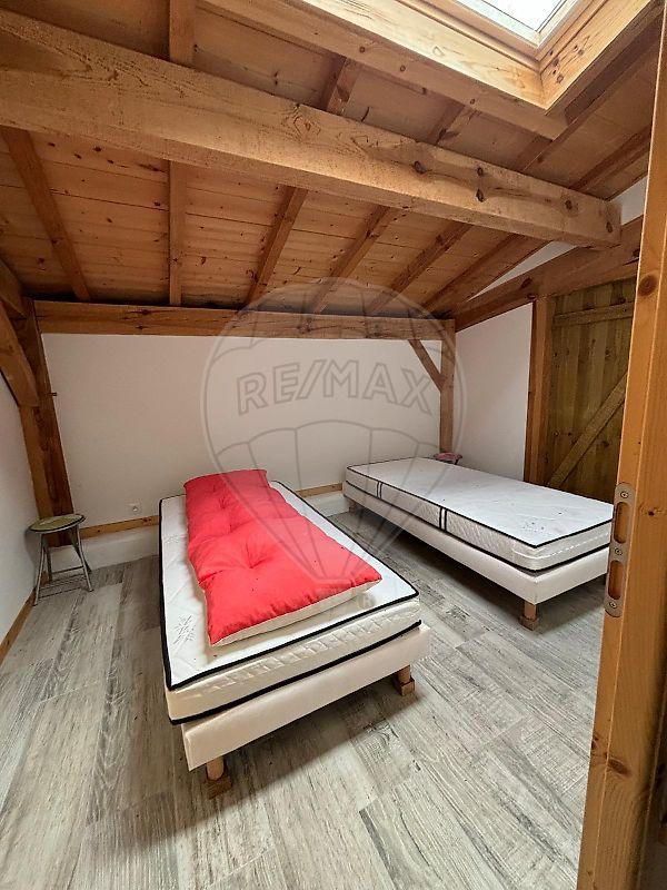 Propriété - 284 m² - 10 pièces