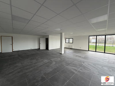 Local d'activités - 343 m²