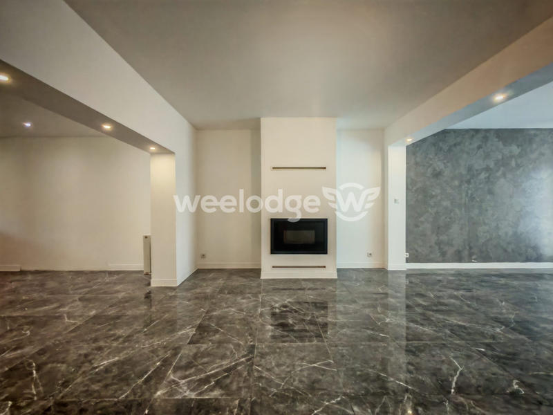 Maison - 171 m² - 7 pièces