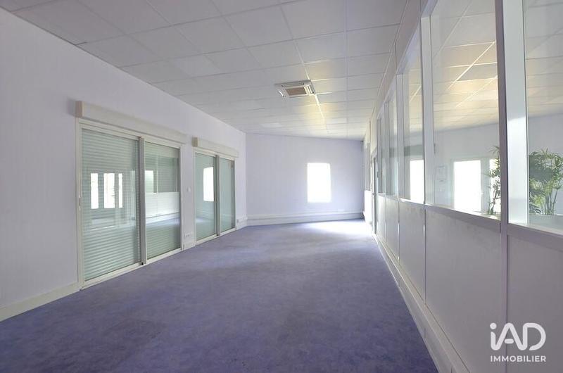 Local commercial - 559 m²