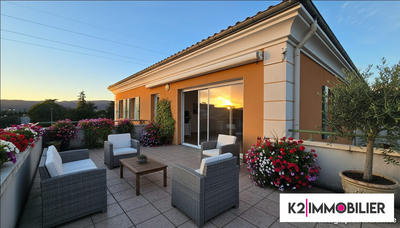 Appartement - 120 m² - 5 pièces