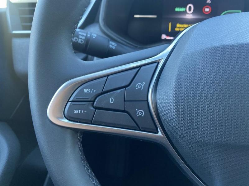 Renault Clio V Evolution E-Tech full hybrid 145 -24