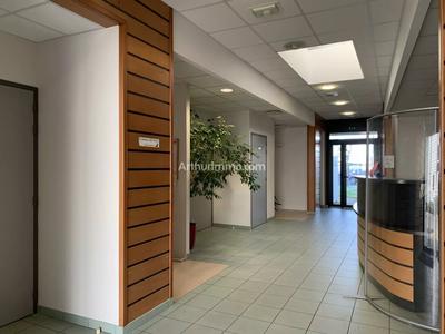 Bureau - 201 m² - 7 pièces