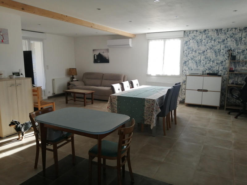 Maison - 280 m² - 9 pièces