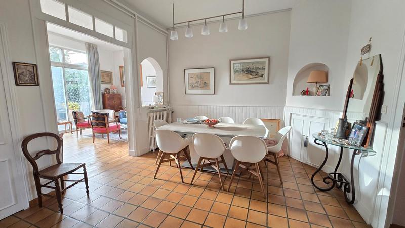 Maison - 157 m² - 6 pièces