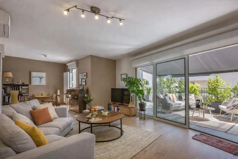 Appartement - 82 m² - 3 pièces