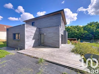 Maison - 169 m² - 8 pièces