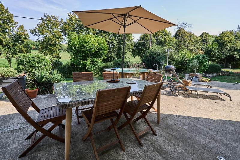 Maison - 211 m² - 7 pièces