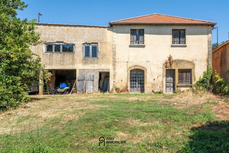 Maison de maîtres - 303 m² - 9 pièces