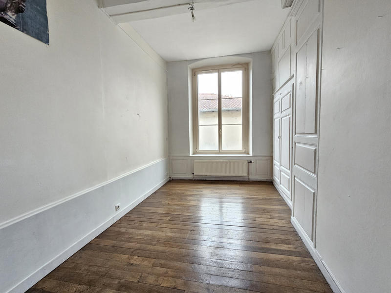 Maison - 280 m² - 10 pièces