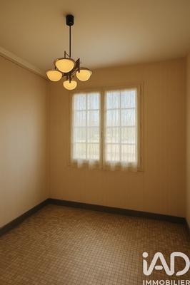 Maison - 230 m² - 8 pièces