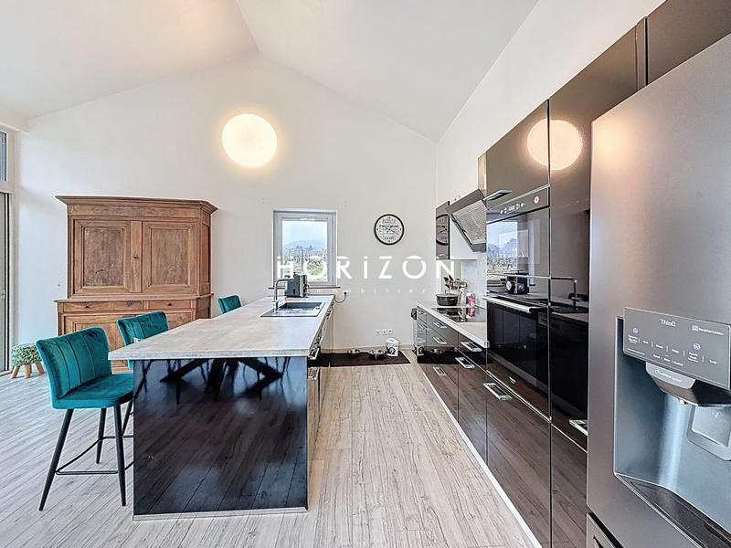 Maison ancienne - 195 m² - 7 pièces