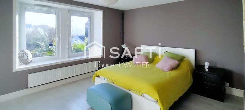 Maison - 225 m² - 7 pièces