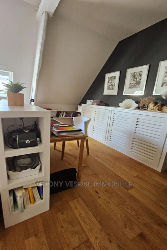 Maison - 198 m² - 10 pièces