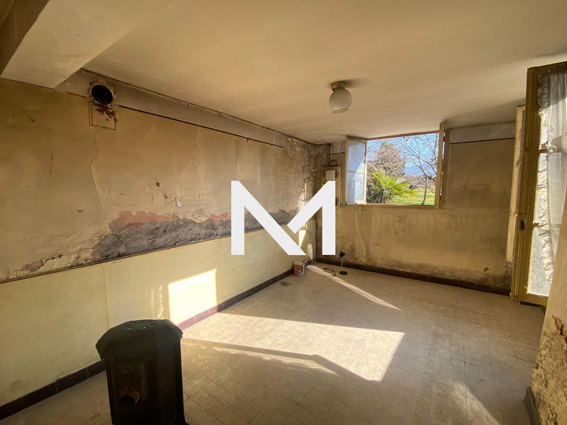 Maison - 247 m² - 8 pièces