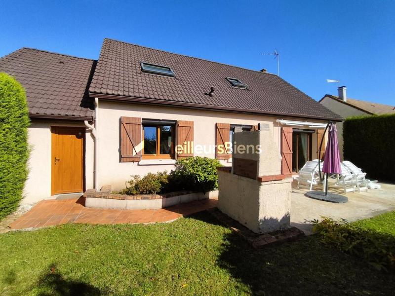 Maison - 121 m² - 6 pièces