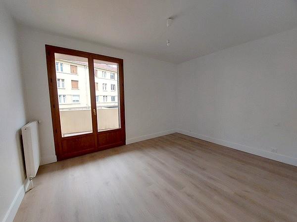 Appartement - 83 m² - 4 pièces