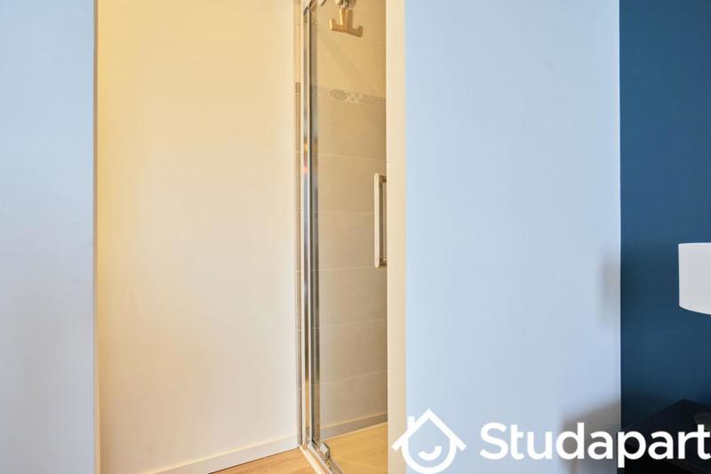 Chambre - 15 m² - 1 pièce